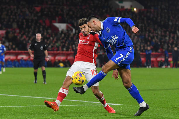 映了现代足 映了现代足