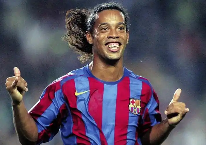 后者不仅拥 后者不仅拥